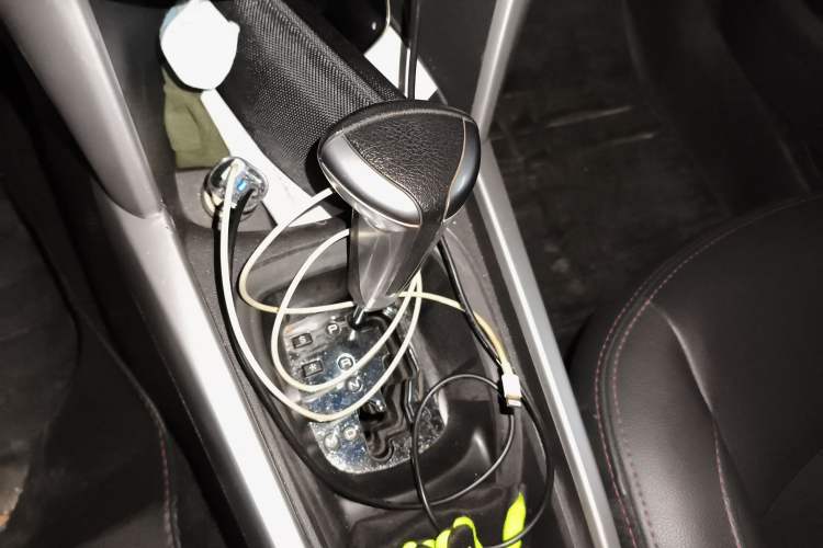 Used Citroen C3-XR 2015 1.6L Automatic Pioneer Model Gear Lever