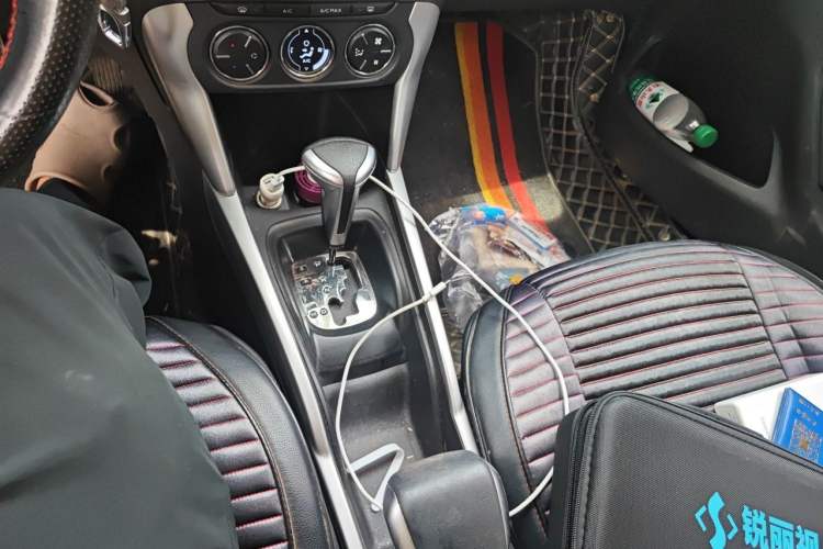 Used Citroen C3-XR 2015 1.6L Automatic Pioneer Model Gear Lever