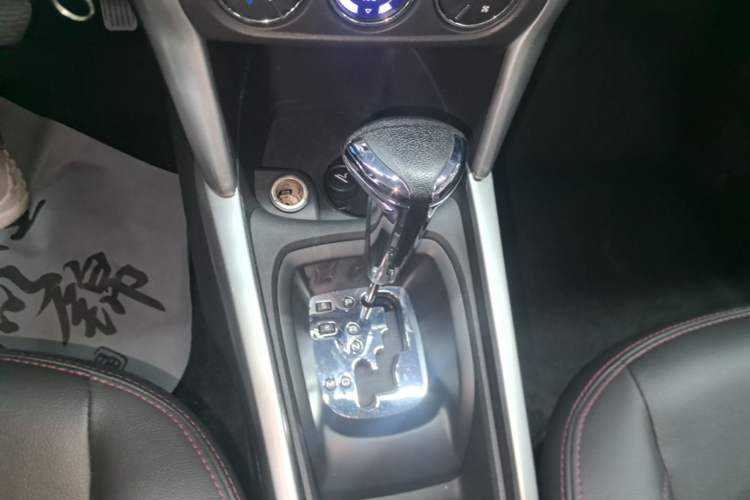 Used Citroen C3-XR 2015 1.6L Automatic Pioneer Model Gear Lever