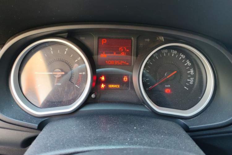 Used Citroen C3-XR 2015 1.6L Automatic Fashion Model Instrument Cluster