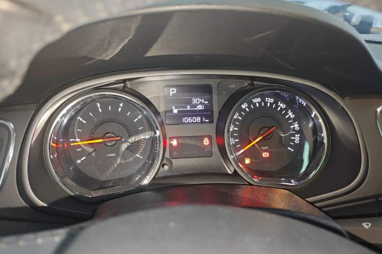 Used Citroen C3-XR 2015 1.6L Automatic Smart Version Instrument Cluster