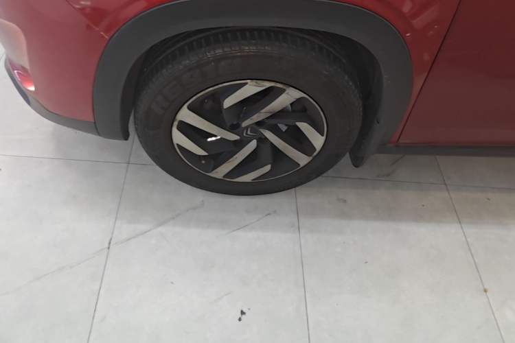 Used Citroen C3-XR 2015 1.6L Automatic Smart Version Left Front Wheel Hub