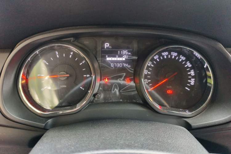 Used Citroen C3-XR 2015 1.6L Automatic Pioneer Model Odometer Close Up