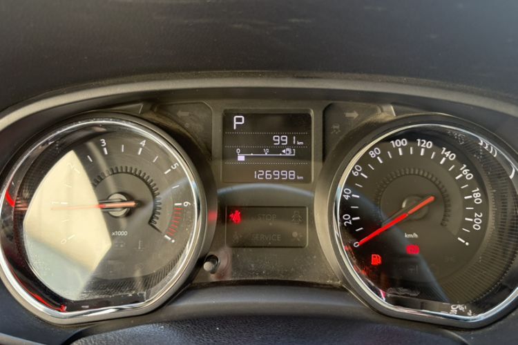 Used Citroen C3-XR 2015 1.6L Automatic Pioneer Model Odometer Close Up
