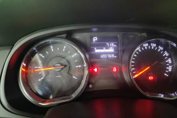 Used Citroen C3-XR 2015 1.6L Automatic Pioneer Model Odometer Close Up
