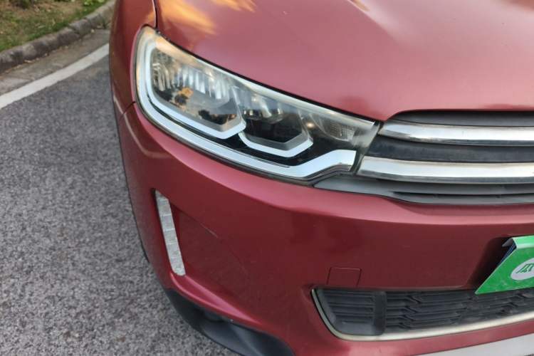 Used Citroen C3-XR 2015 1.6L Automatic Pioneer Model Right Front Headlight