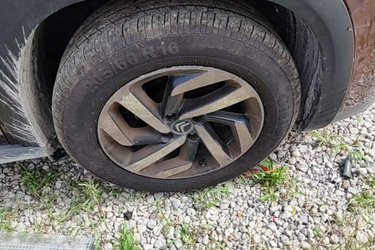 Used Citroen C3-XR 2015 1.6L Manual Pioneer Model Right Front Wheel Hub