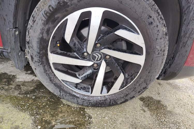 Used Citroen C3-XR 2015 1.6L Automatic Pioneer Model Right Front Wheel Hub