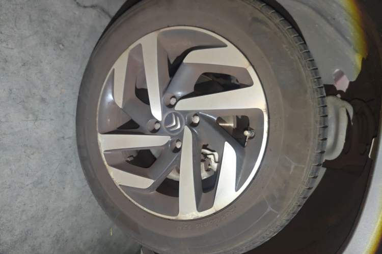Used Citroen C3-XR 2015 1.6L Automatic Smart Version Right Front Wheel Hub