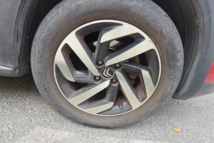 Used Citroen C3-XR 2015 1.6L Automatic Pioneer Model Right Front Wheel Hub