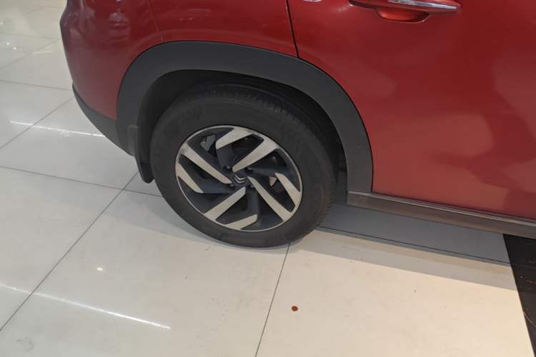 Used Citroen C3-XR 2015 1.6L Automatic Smart Version Right Rear Wheel Hub