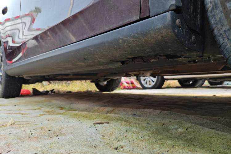 Used Citroen C3-XR 2015 1.6L Automatic Pioneer Model Right Side Sill