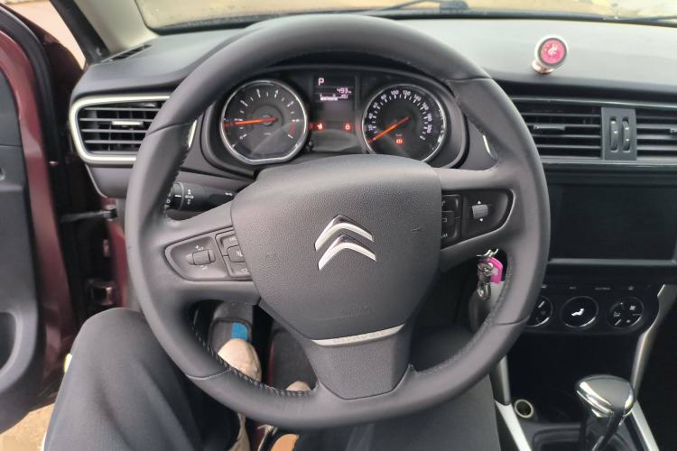 Used Citroen C3-XR 2015 1.6THP Automatic Pioneer Model Steering Wheel