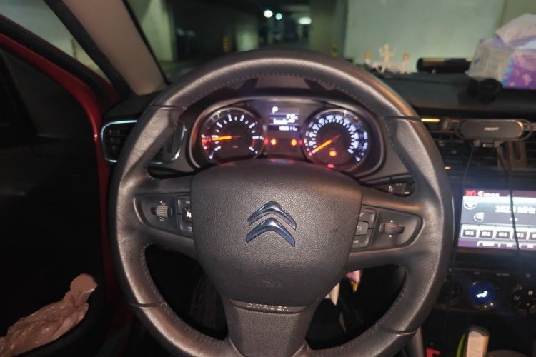 Used Citroen C3-XR 2015 1.6L Automatic Smart Version Steering Wheel