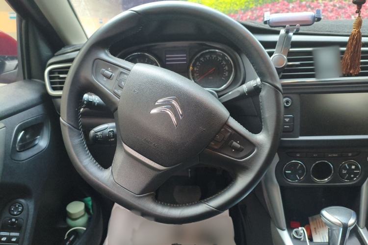 Used Citroen C3-XR 2015 1.6L Automatic Smart Version Steering Wheel
