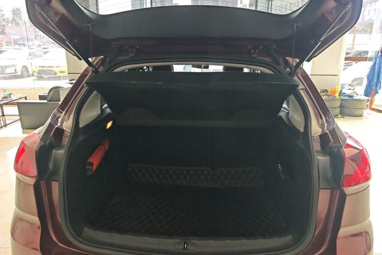 Used Citroen C3-XR 2015 1.6L Automatic Smart Version Trunk
