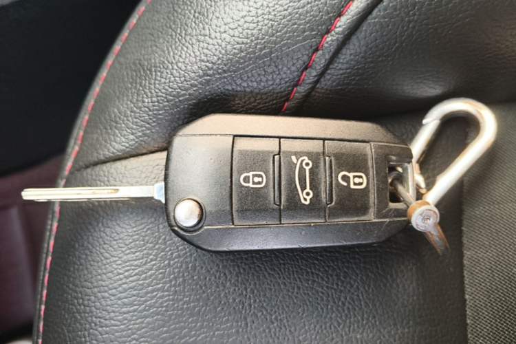 Used Citroen C3-XR 2015 1.6L Automatic Pioneer Model Vehicle Key