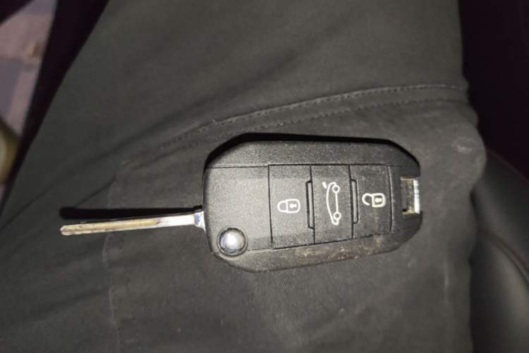 Used Citroen C3-XR 2015 1.6L Automatic Pioneer Model Vehicle Key