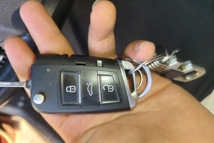 Used Citroen C3-XR 2015 1.6L Automatic Pioneer Model Vehicle Key