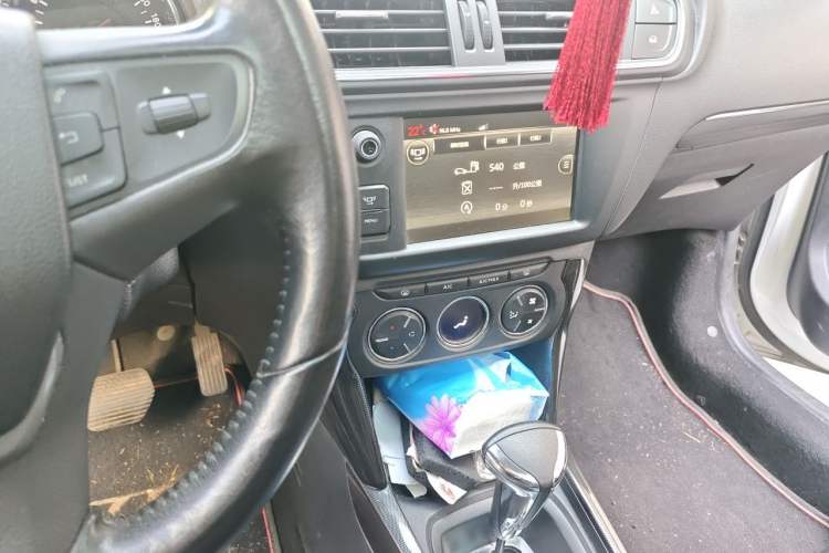 Used Citroen C3-XR 2015 1.6THP Automatic Flagship Model Audio And AC Panel