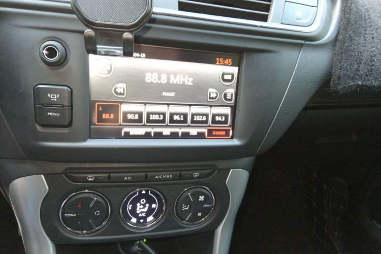 Used Citroen C3-XR 2015 1.6L Automatic Pioneer Model Audio And AC Panel