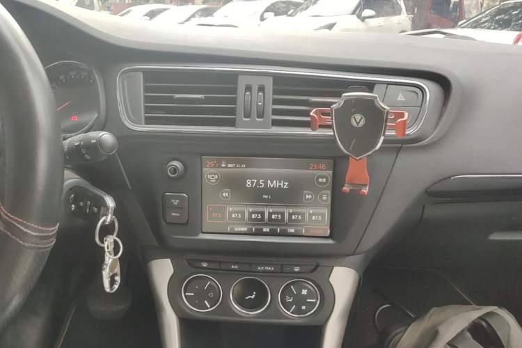 Used Citroen C3-XR 2015 1.6L Automatic Pioneer Model Audio And AC Panel