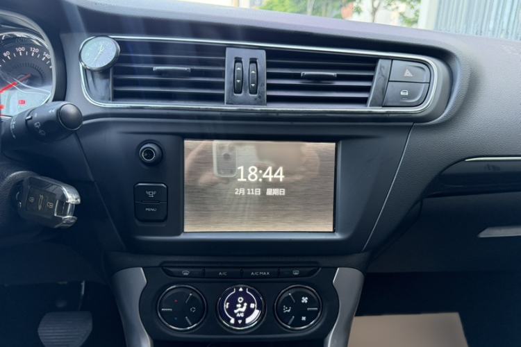 Used Citroen C3-XR 2015 1.6L Automatic Pioneer Model Audio And AC Panel