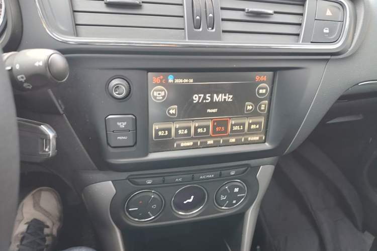 Used Citroen C3-XR 2015 1.6L Automatic Fashion Model Audio And AC Panel
