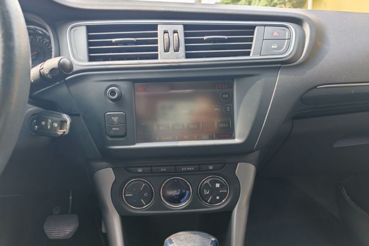 Used Citroen C3-XR 2015 1.6L Automatic Pioneer Model Audio And AC Panel
