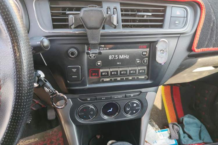 Used Citroen C3-XR 2015 1.6L Automatic Pioneer Model Audio And AC Panel
