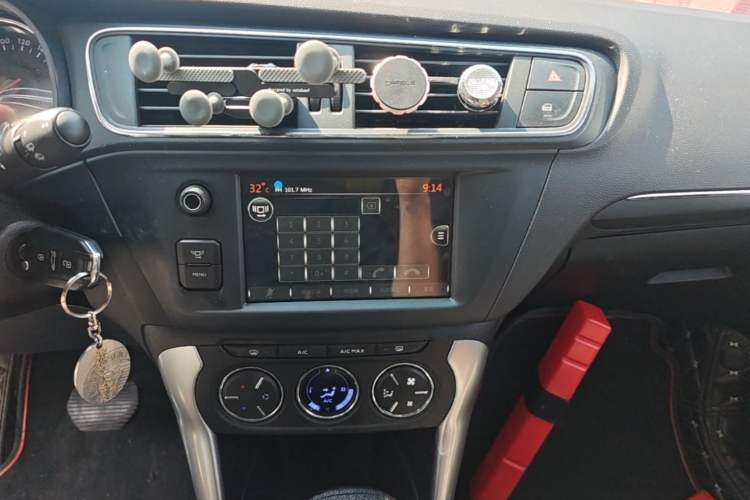 Used Citroen C3-XR 2015 1.6L Automatic Pioneer Model Audio And AC Panel