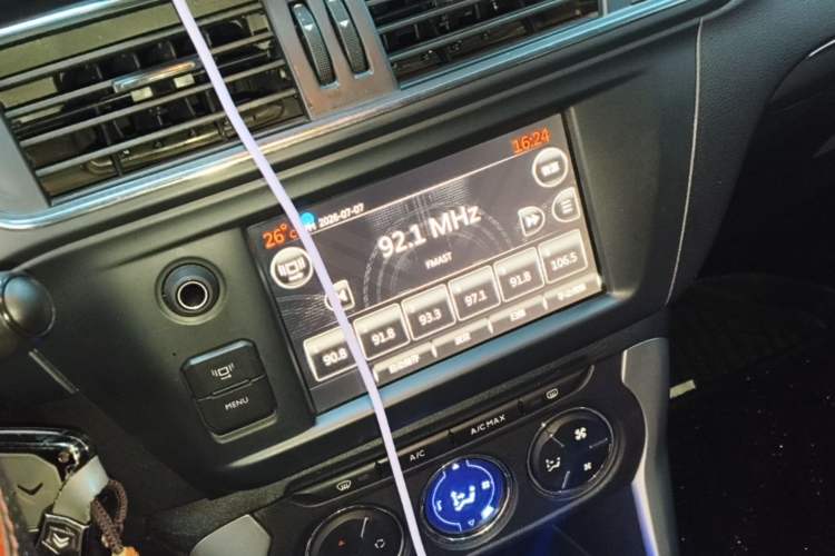 Used Citroen C3-XR 2015 1.6L Automatic Pioneer Model Audio And AC Panel