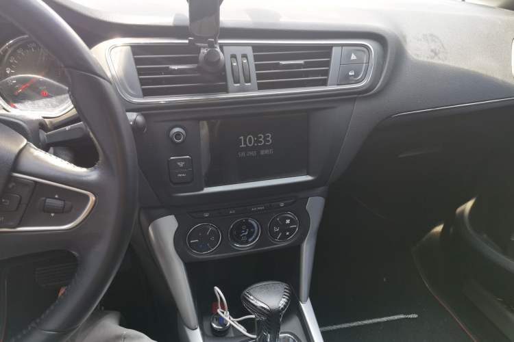 Used Citroen C3-XR 2015 1.6THP Automatic Flagship Model Audio And AC Panel