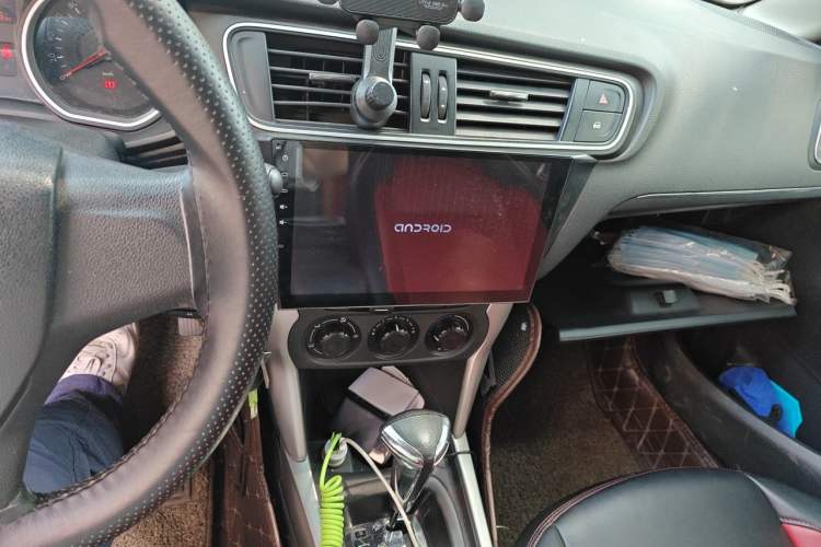 Used Citroen C3-XR 2015 1.6L Automatic Fashion Model Audio And AC Panel