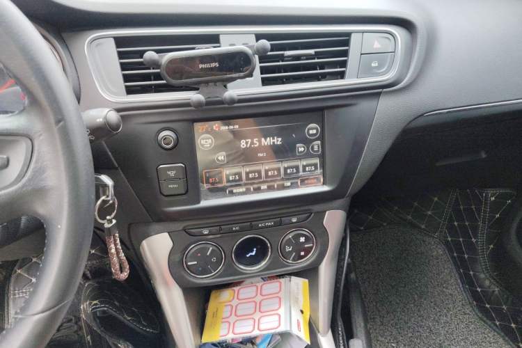 Used Citroen C3-XR 2015 1.6L Automatic Pioneer Model Audio And AC Panel