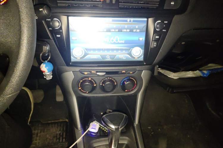 Used Citroen C3-XR 2015 1.6L Automatic Fashion Model Audio And AC Panel
