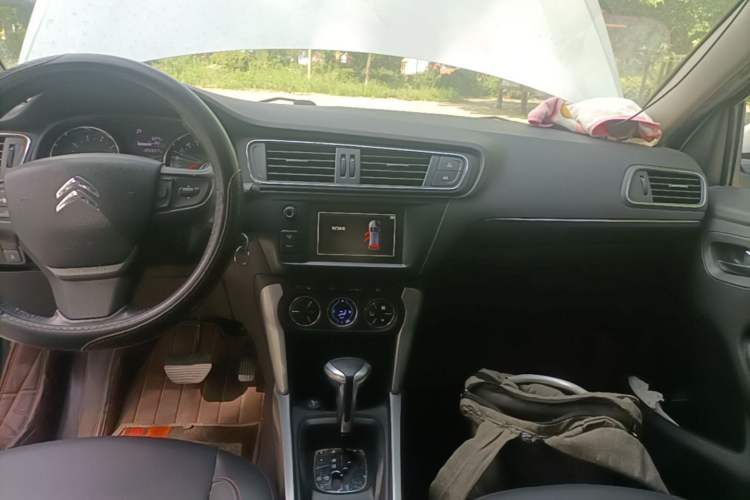 Used Citroen C3-XR 2015 1.6L Automatic Pioneer Model Audio And AC Panel