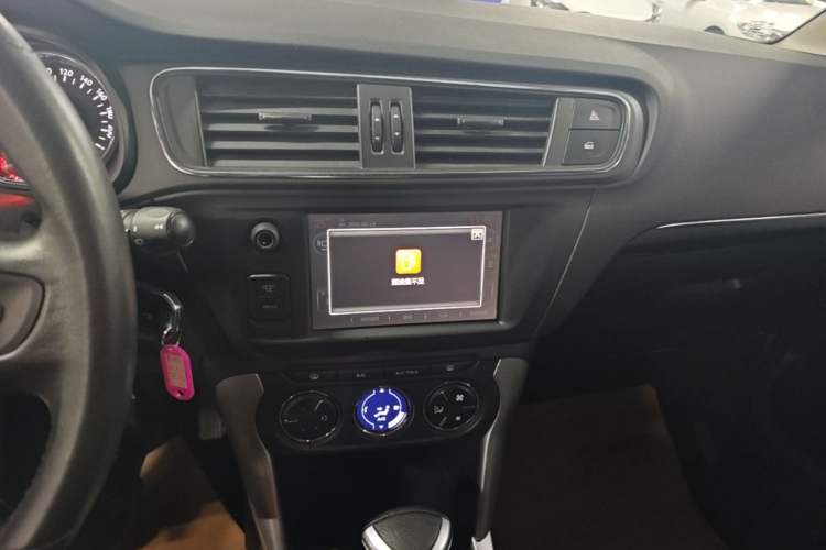 Used Citroen C3-XR 2015 1.6THP Automatic Pioneer Model Audio And AC Panel
