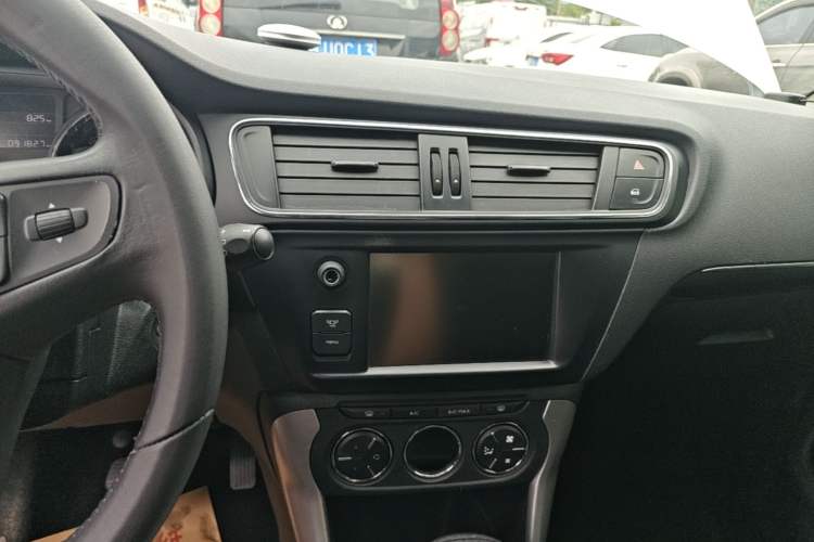 Used Citroen C3-XR 2015 1.6L Automatic Pioneer Model Audio And AC Panel