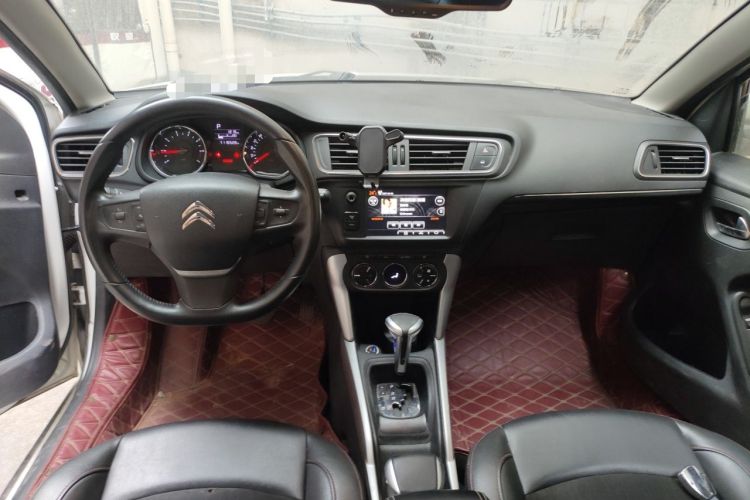 Used Citroen C3-XR 2015 1.6L Automatic Pioneer Model Center Console