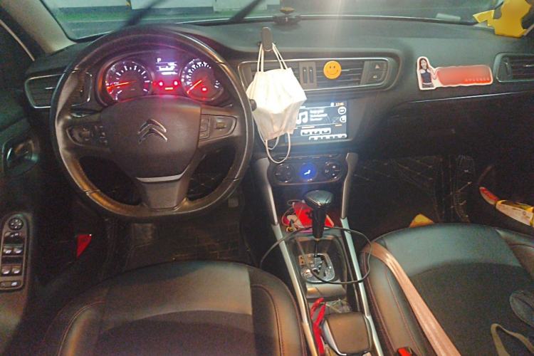 Used Citroen C3-XR 2015 1.6L Automatic Pioneer Model Center Console