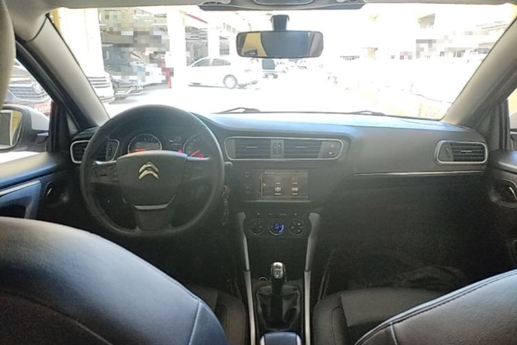 Used Citroen C3-XR 2015 1.6L Manual Pioneer Model Center Console