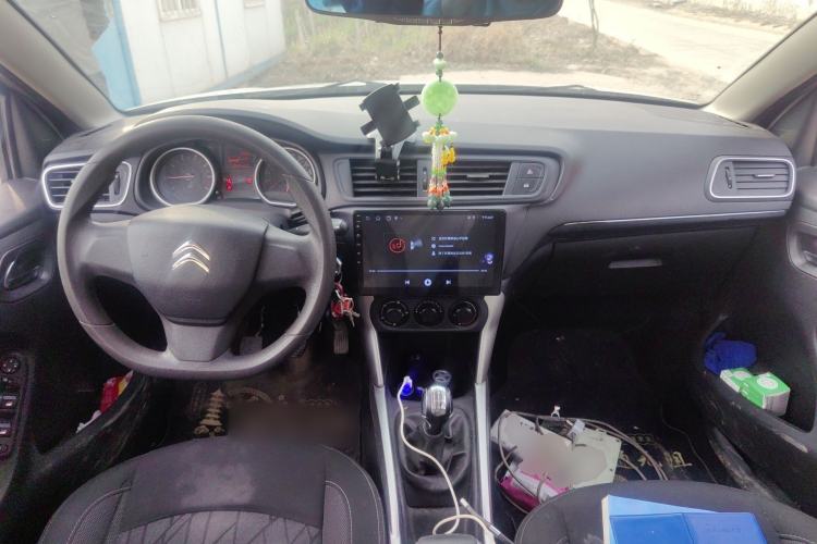 Used Citroen C3-XR 2015 1.6L Manual Fashion Edition Center Console