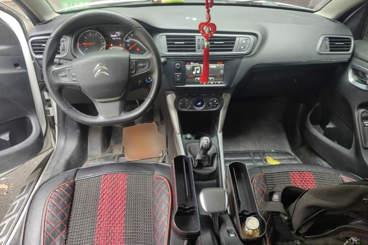 Used Citroen C3-XR 2015 1.6L Manual Pioneer Model Center Console