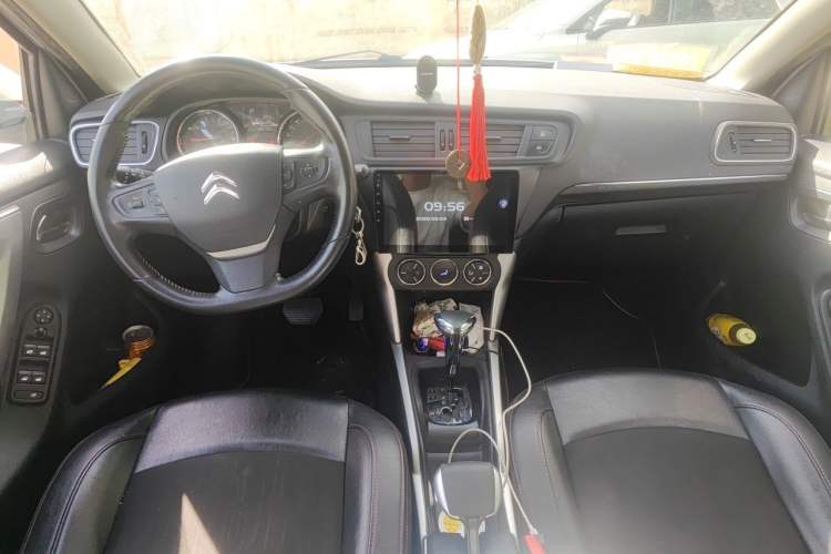 Used Citroen C3-XR 2015 1.6L Automatic Pioneer Model Center Console