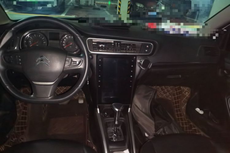 Used Citroen C3-XR 2015 1.6L Automatic Pioneer Model Center Console