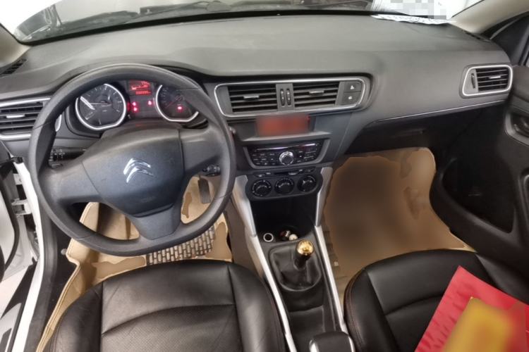 Used Citroen C3-XR 2015 1.6L Manual Fashion Edition Center Console