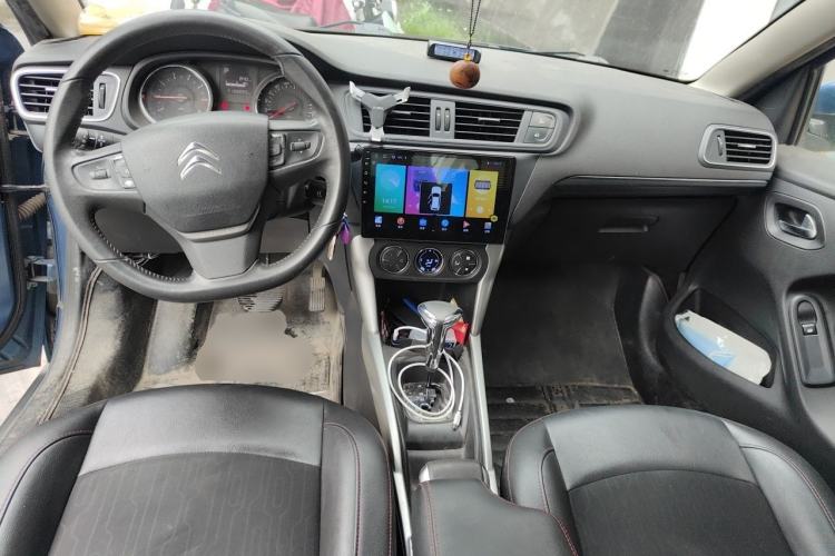 Used Citroen C3-XR 2015 1.6L Automatic Pioneer Model Center Console