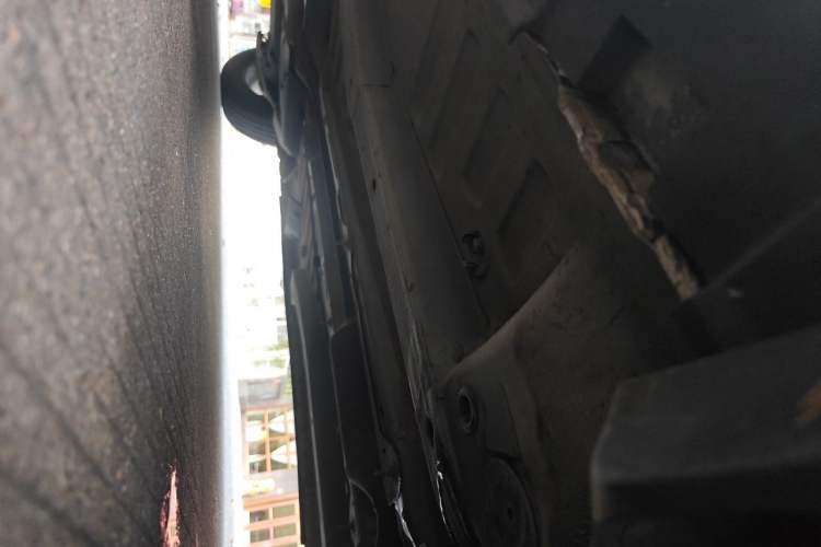 Used Citroen C3-XR 2015 1.6L Automatic Smart Version Chassis Front Right