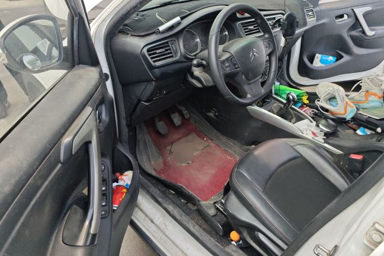 Used Citroen C3-XR 2015 1.6L Manual Pioneer Model Driver Seat